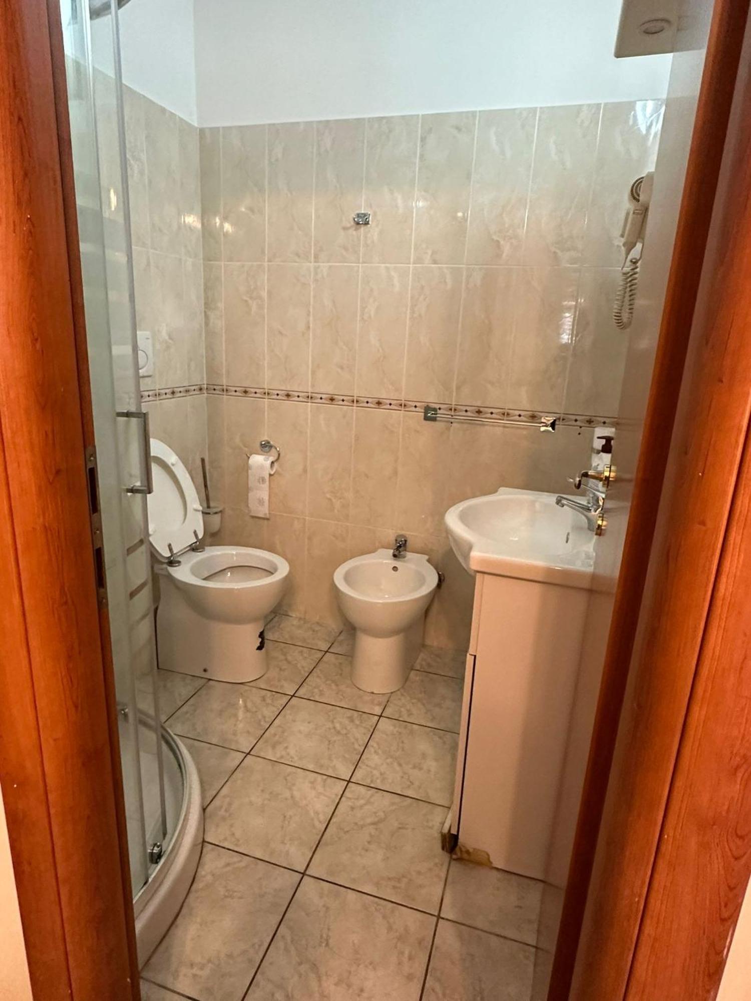 Torino Holidays Home Roma Esterno foto